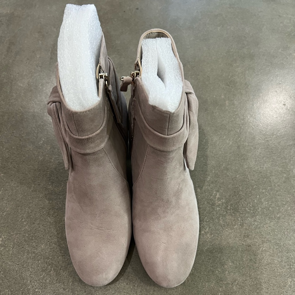 White House Black Market Florence Knot Ankle Boots